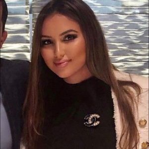 Meet your Posher, Yasameen